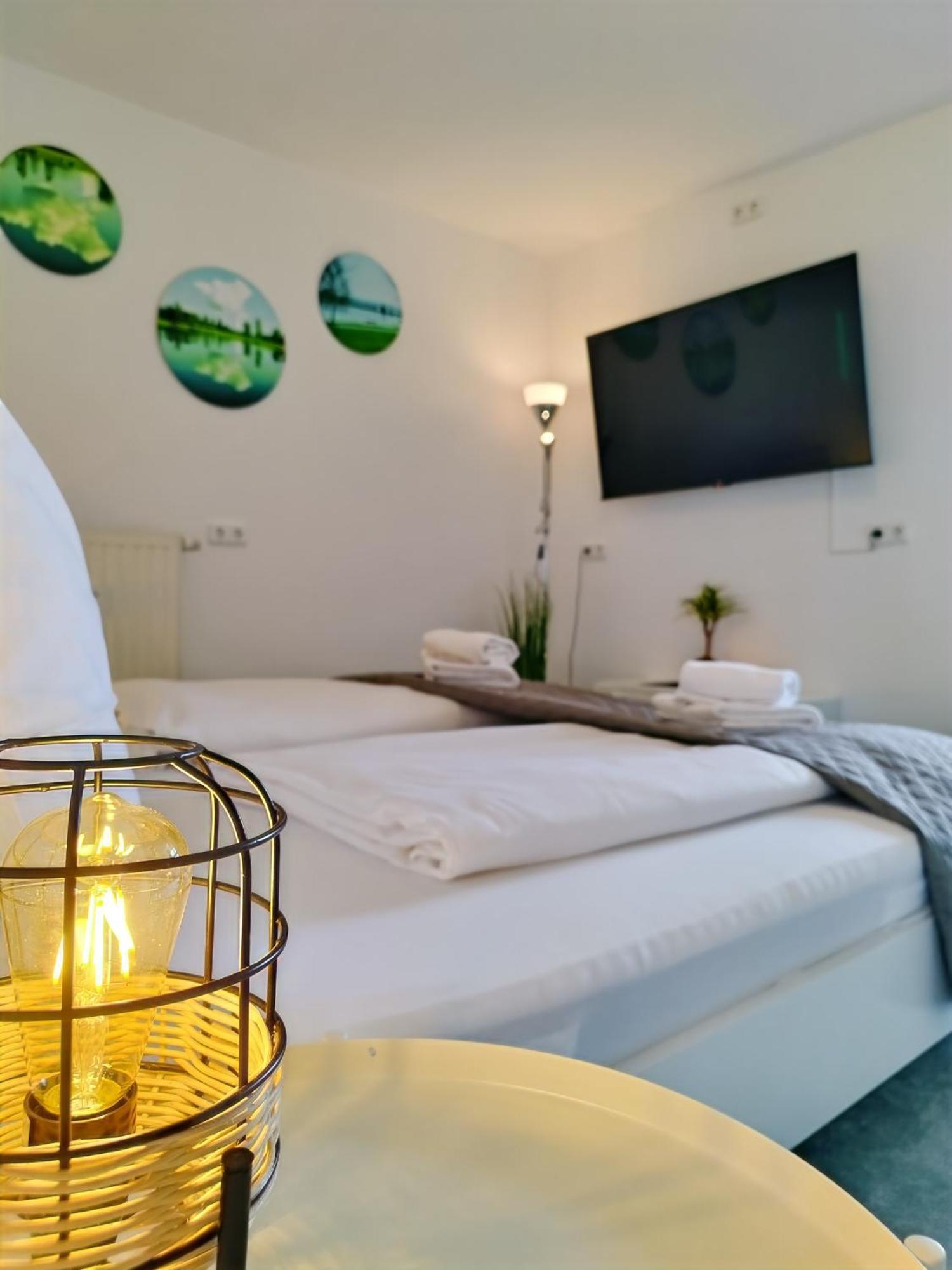 Seeblickapartment Fuer Bis Zu 12, Nuernberg & Schwabach In 30-35 Minuten Zu Erreichen, Sauna, Arbeitsplatz, Dachterrasse & Grill Spalt Exterior foto